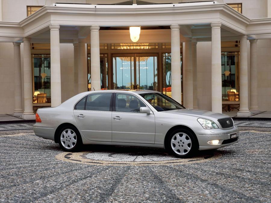  Lexus LS430 2000 года  (AU) (фото 5 из 16)